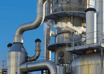 Carbon Capture at a Crossroads: Pioneering Technologies and Scaling Challenges