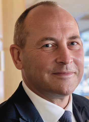 Picture of Greg Hinds